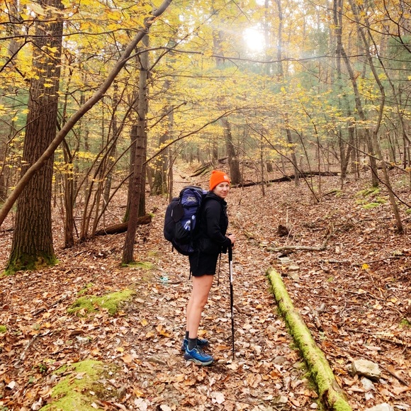 Meet your Posher, Jackie - Picture 2 of 3